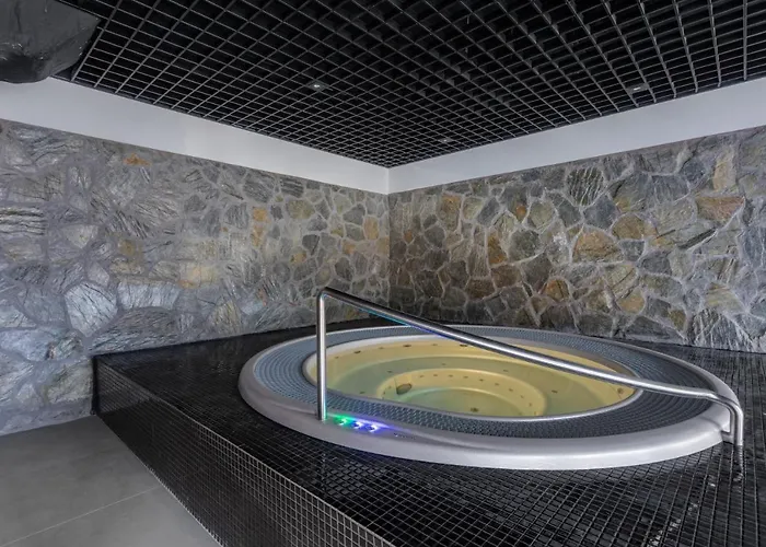 Daire Park B31-z Dostepem Do Basenu, Sauny, Jacuzzi, Silowni